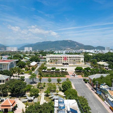 Skylight Hotel Nha Trang Exterior foto